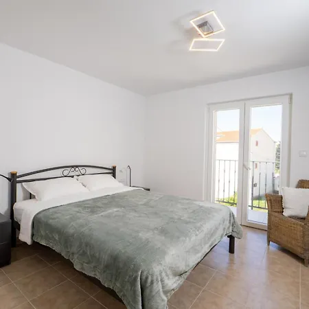 Holiday home Obala 25, *