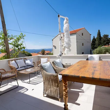 Ferienhaus Obala 25, *