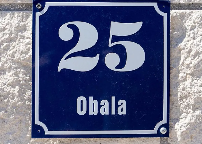 Ferienhaus Obala 25,